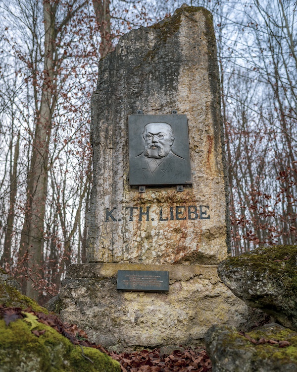 Bronzefigur von Puschkin in der Schloßstraße Gera