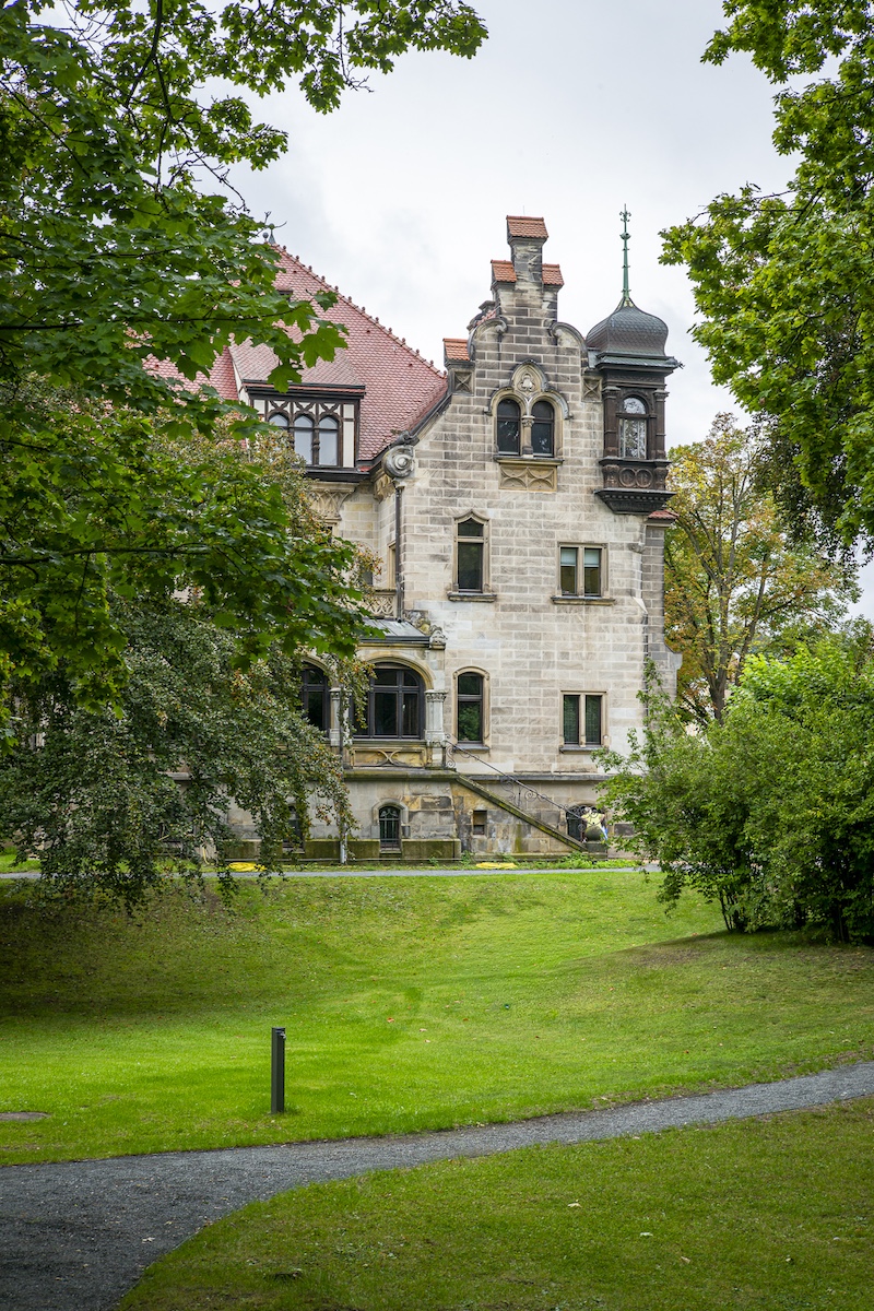 Außenansicht der Villa Hirsch